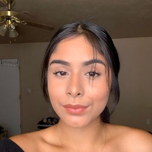 Meet your Posher, Xochitl